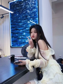 闵行，大家好，我是模特沐涵